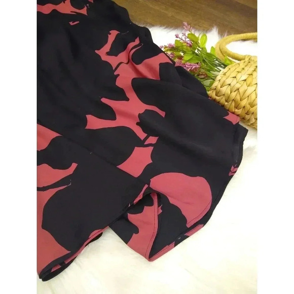 LOFT Shadow Floral Print Dress with Pockets - Picture 4 of 10